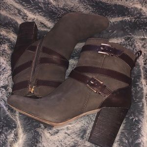 Louise et Cie Ankle Boots